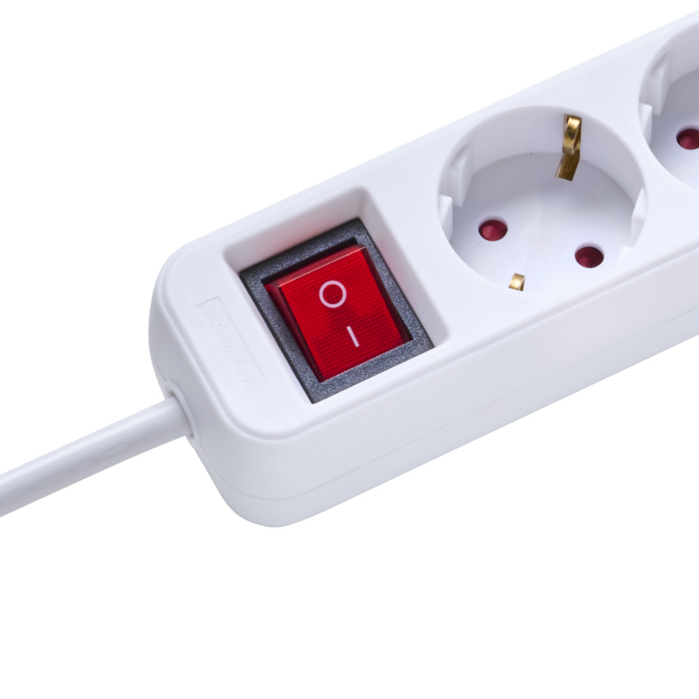 Steckdosenleiste  3-fach wei&szlig;, mit Schalter image number 1