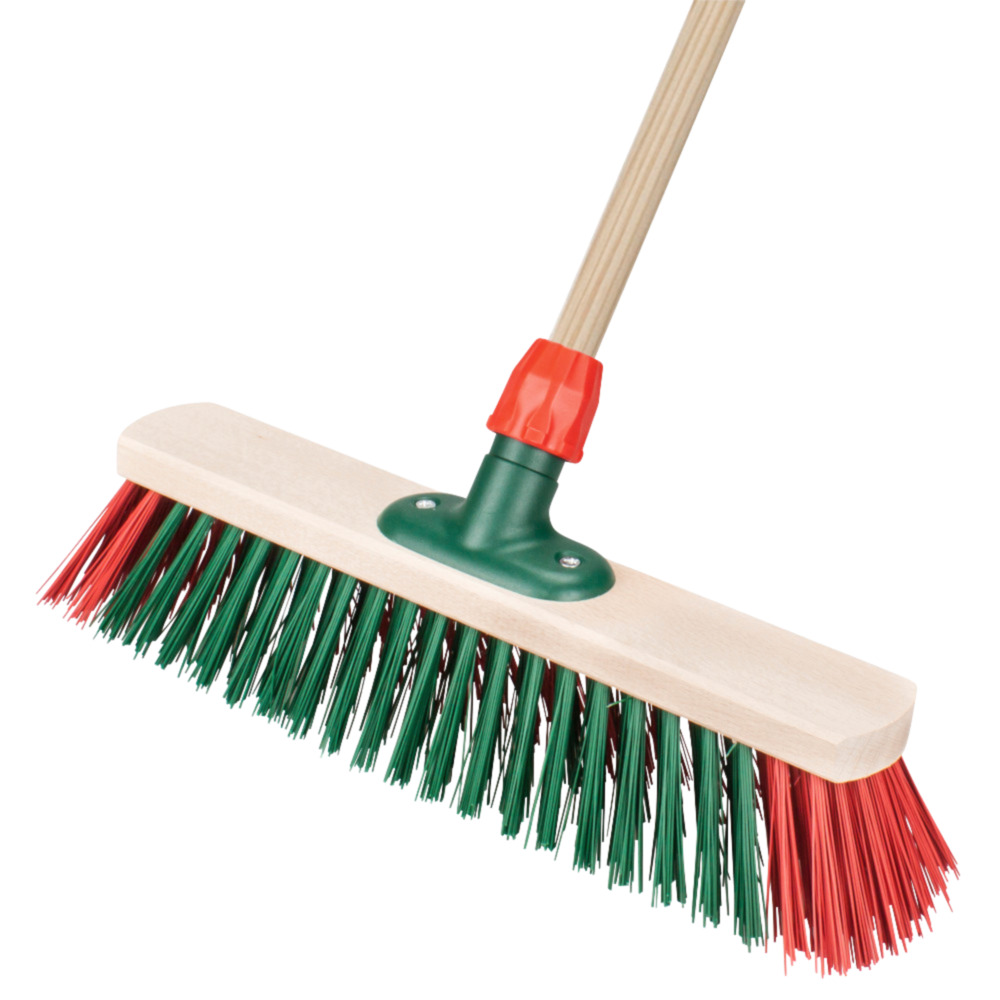 Stra&szlig;enbesen 40 cm mit Holzstiel und Kunststoffborsten