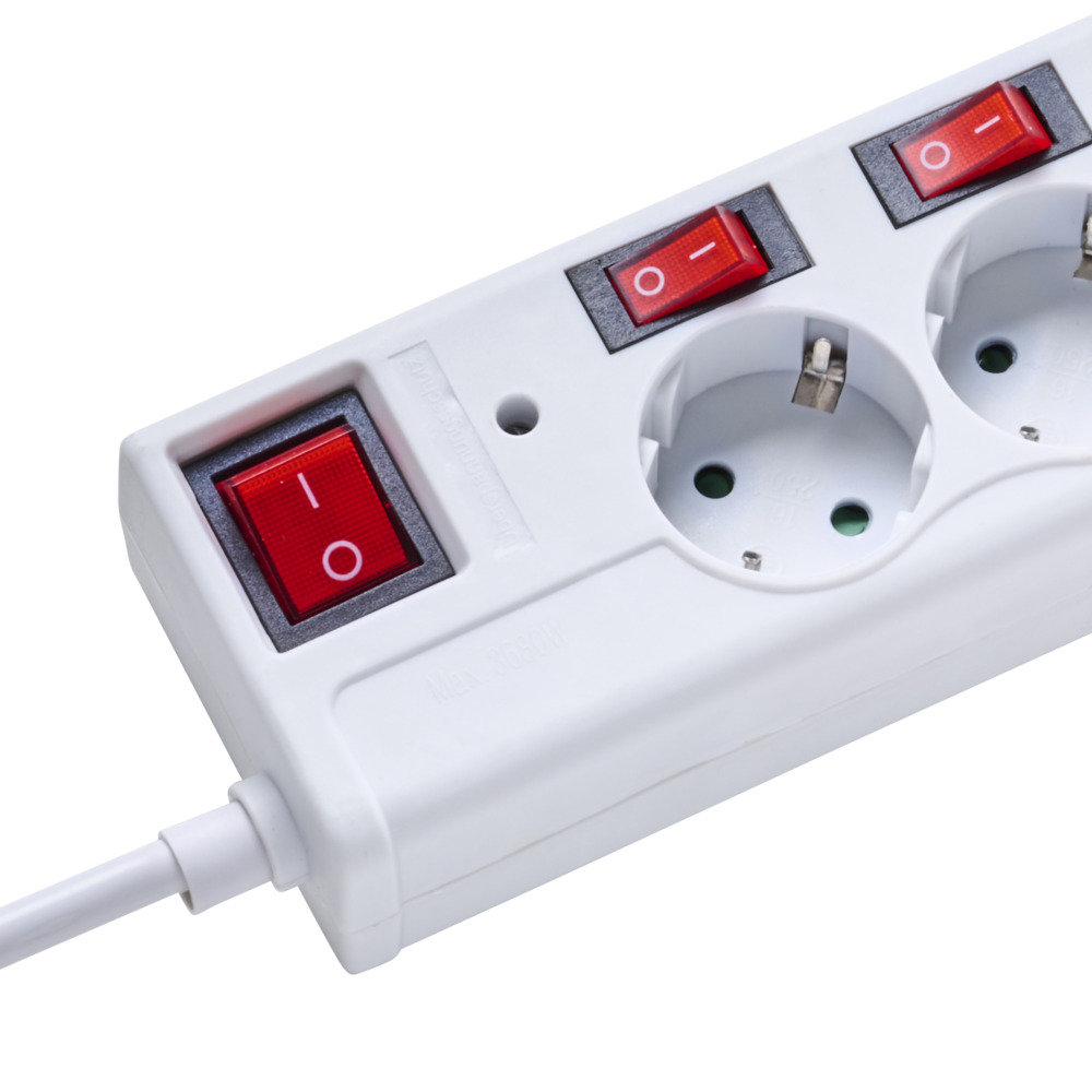 Steckdosenleiste 6-fach wei&szlig;, mit separaten Ein-/Ausschaltern image number 1