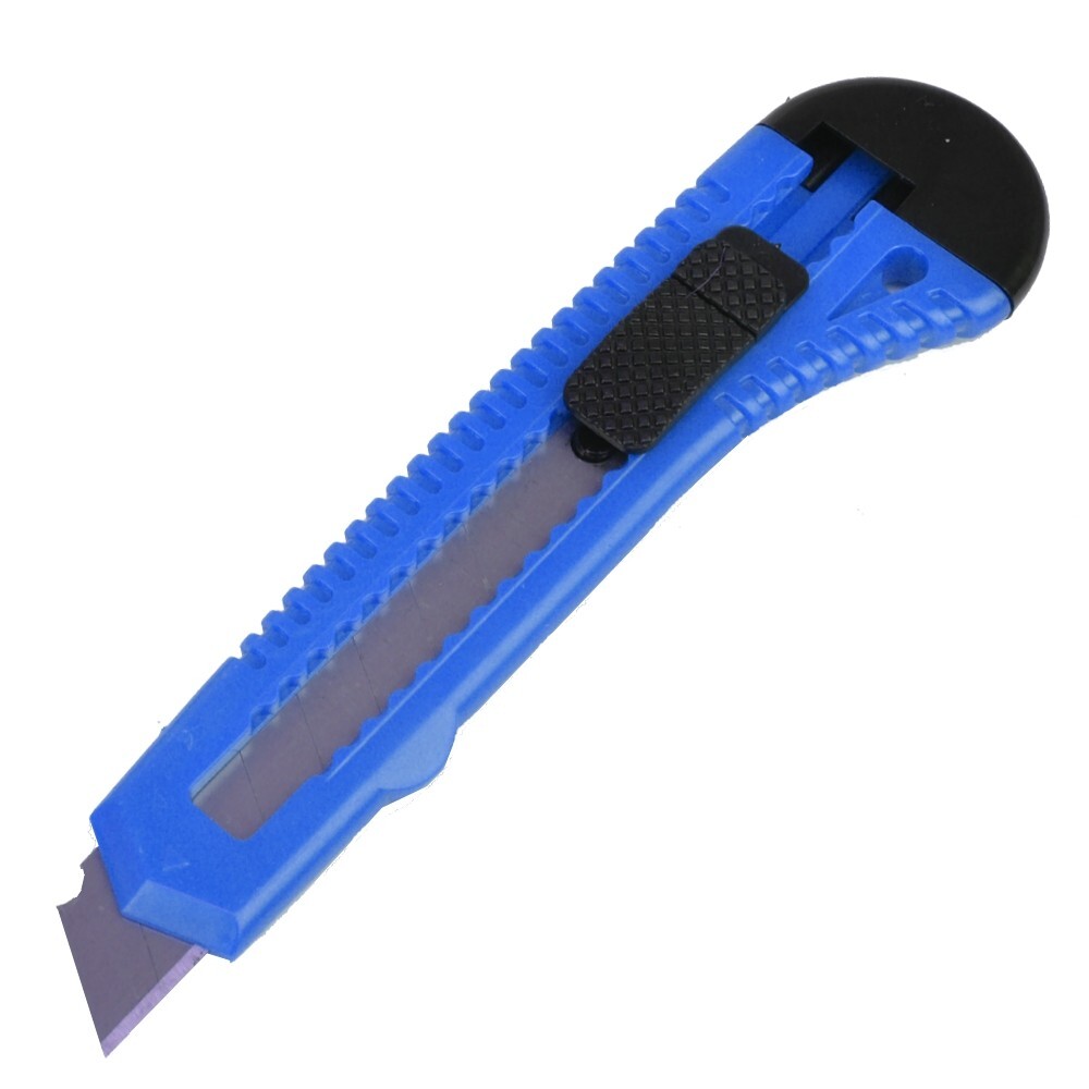 Cuttermesser farblich sortiert