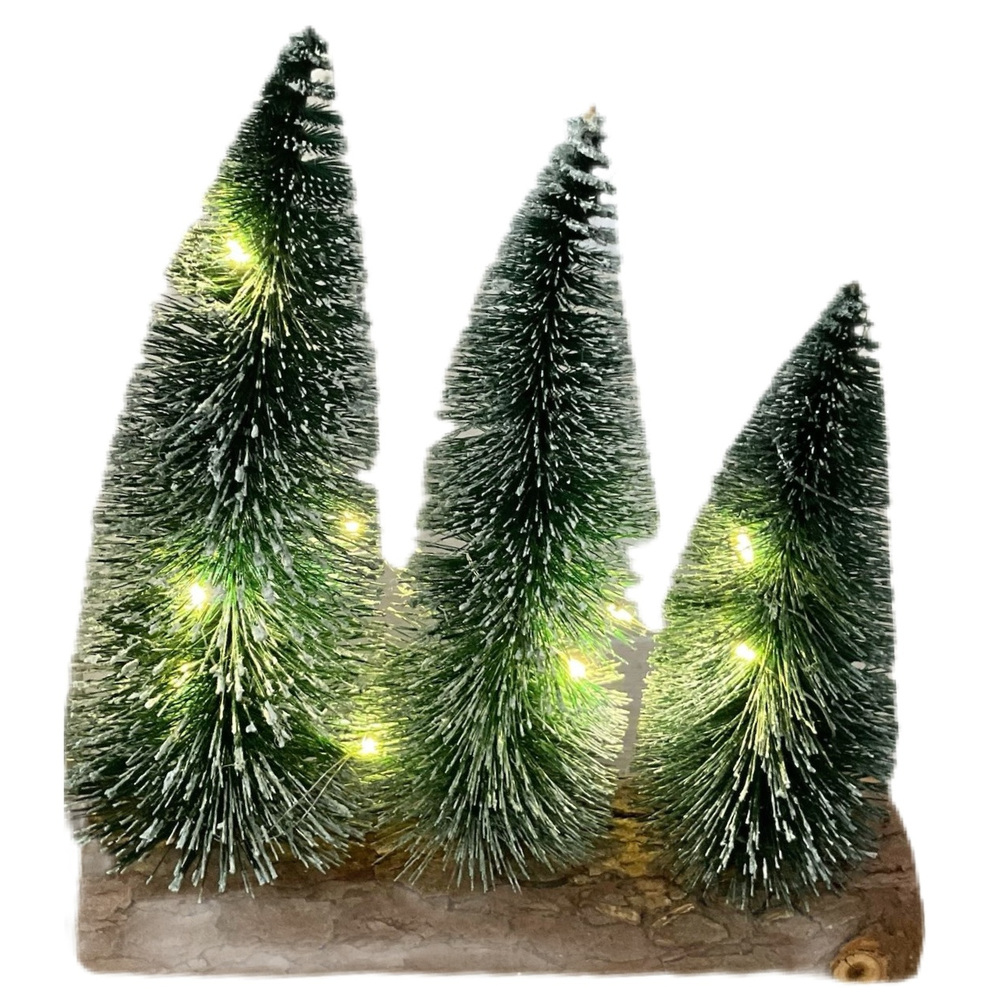 LED-Dekotannen auf Baumstamm mit Timer - sortiert